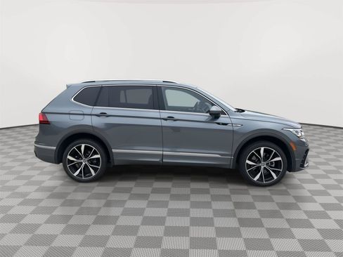 Used 2024 Volkswagen Tiguan SEL R-Line w/ MDO Package, Two-Row AWD/4WD image 13
