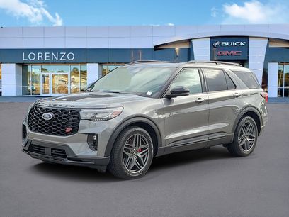 Used 2025 Ford Explorer ST