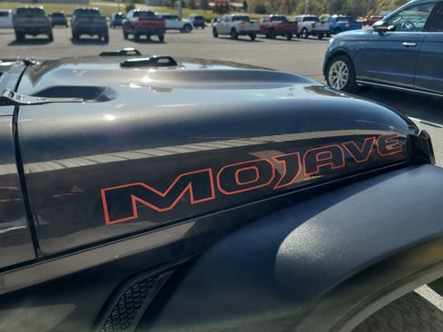 Used 2021 Jeep Gladiator Mojave image 10