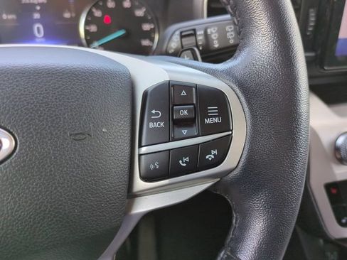 Used 2020 Ford Explorer XLT w/ Equipment Group 202A AWD/4WD image 25