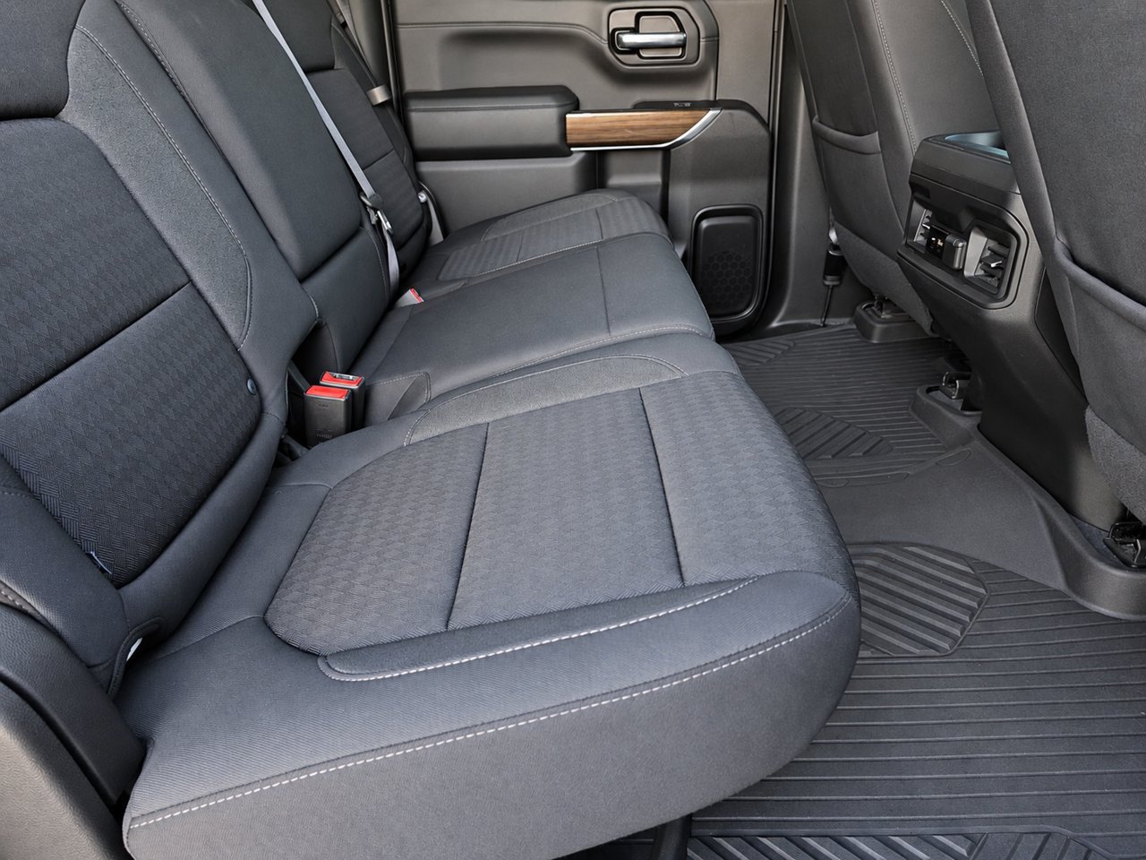 Used 2022 Chevrolet Silverado 1500 LT Trail Boss w/ Convenience Package II AWD/4WD image 29