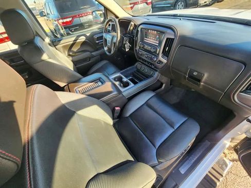 Used 2018 GMC Sierra 1500 SLT w/ All Terrain Package AWD/4WD image 9