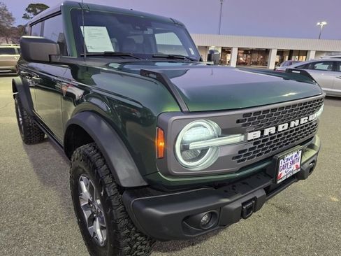 Certified 2025 Ford Bronco Badlands image 2