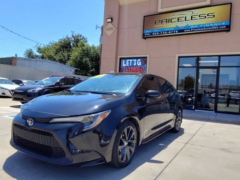 Used 2022 Toyota Corolla LE FWD image 8