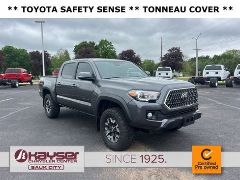 Used 2019 Toyota Tacoma TRD Off-Road AWD/4WD image 1