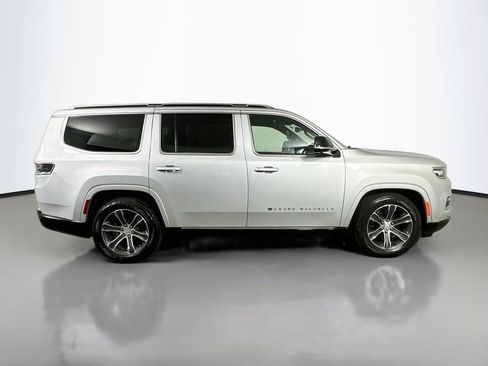 Used 2023 Jeep Grand Wagoneer 4WD w/ Convenience Group III image 7