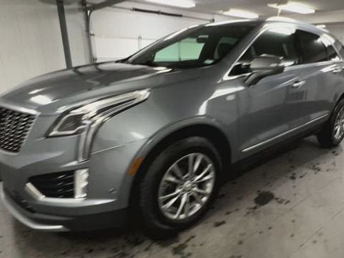 Certified 2021 Cadillac XT5 Premium Luxury FWD image 4