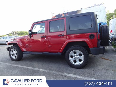 Used 2014 Jeep Wrangler Unlimited Sahara AWD/4WD image 3