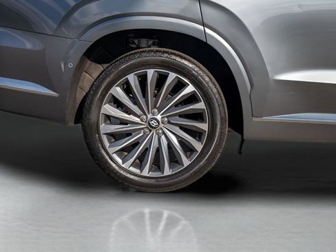 Used 2024 Hyundai Palisade Calligraphy image 10