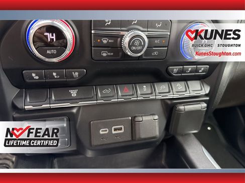 Used 2021 GMC Sierra 2500 AT4 w/ Gooseneck/5TH Wheel Package image 33