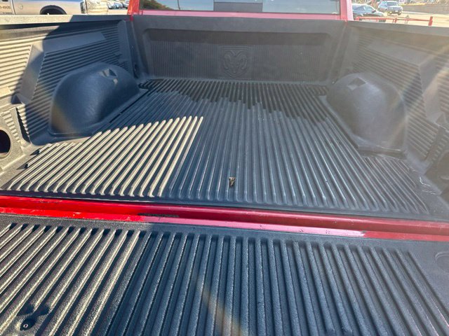 Used 2017 RAM 1500 Classic SLT RWD image 19