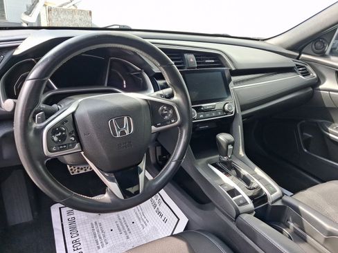 Used 2019 Honda Civic Sport image 4