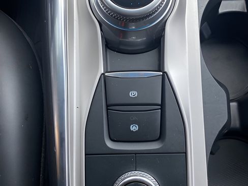 Certified 2023 Ford Explorer XLT w/ Equipment Group 202A image 27