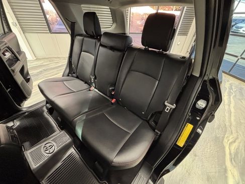 Used 2019 Toyota 4Runner TRD Off-Road Premium image 7