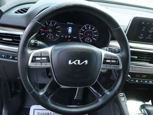 Certified 2022 Kia Telluride SX w/ SX Prestige Package AWD/4WD image 32