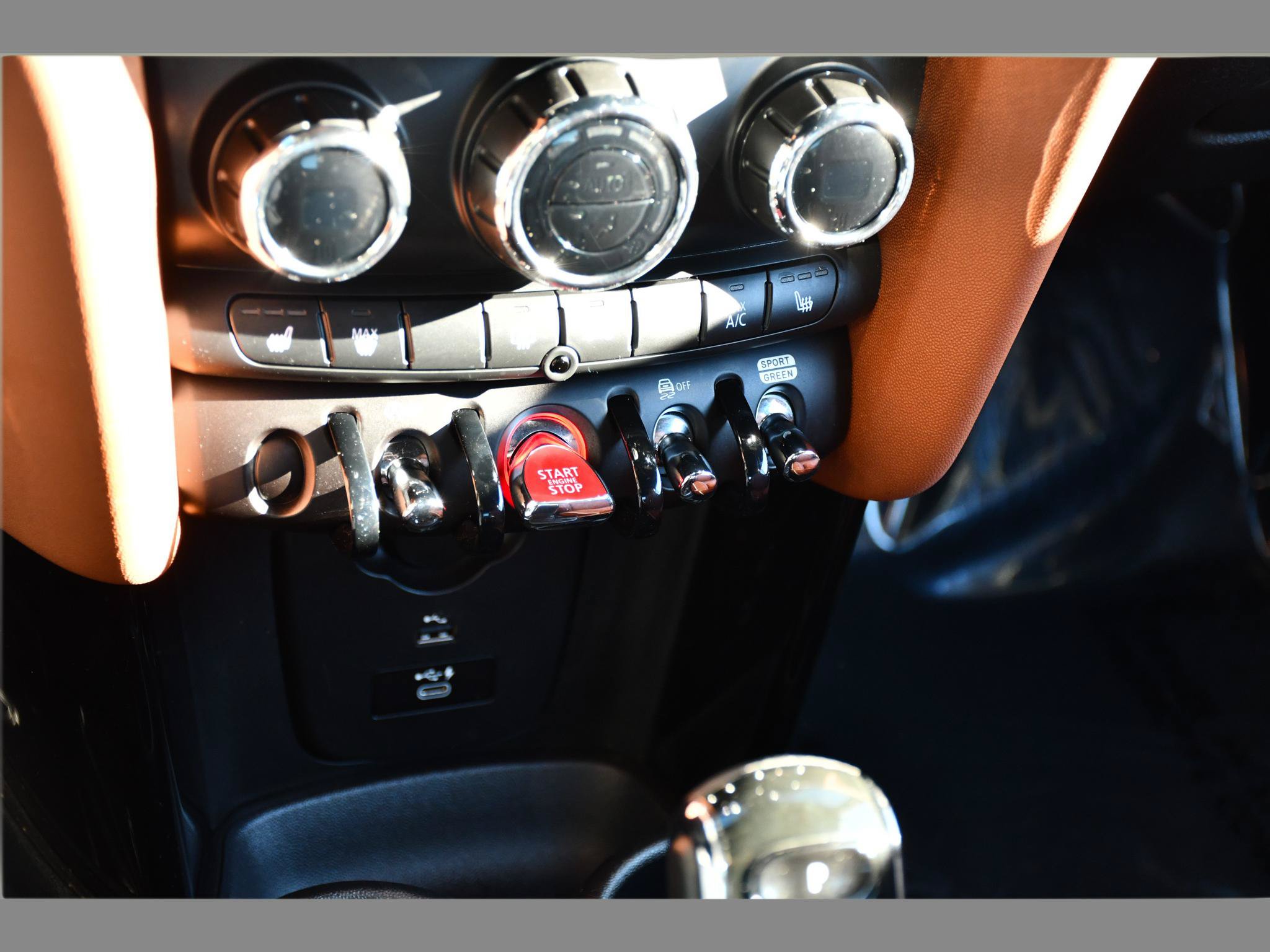 Used 2022 MINI Cooper John Cooper Works FWD image 31
