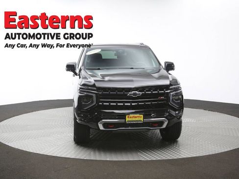 Used 2025 Chevrolet Suburban Z71 AWD/4WD image 55