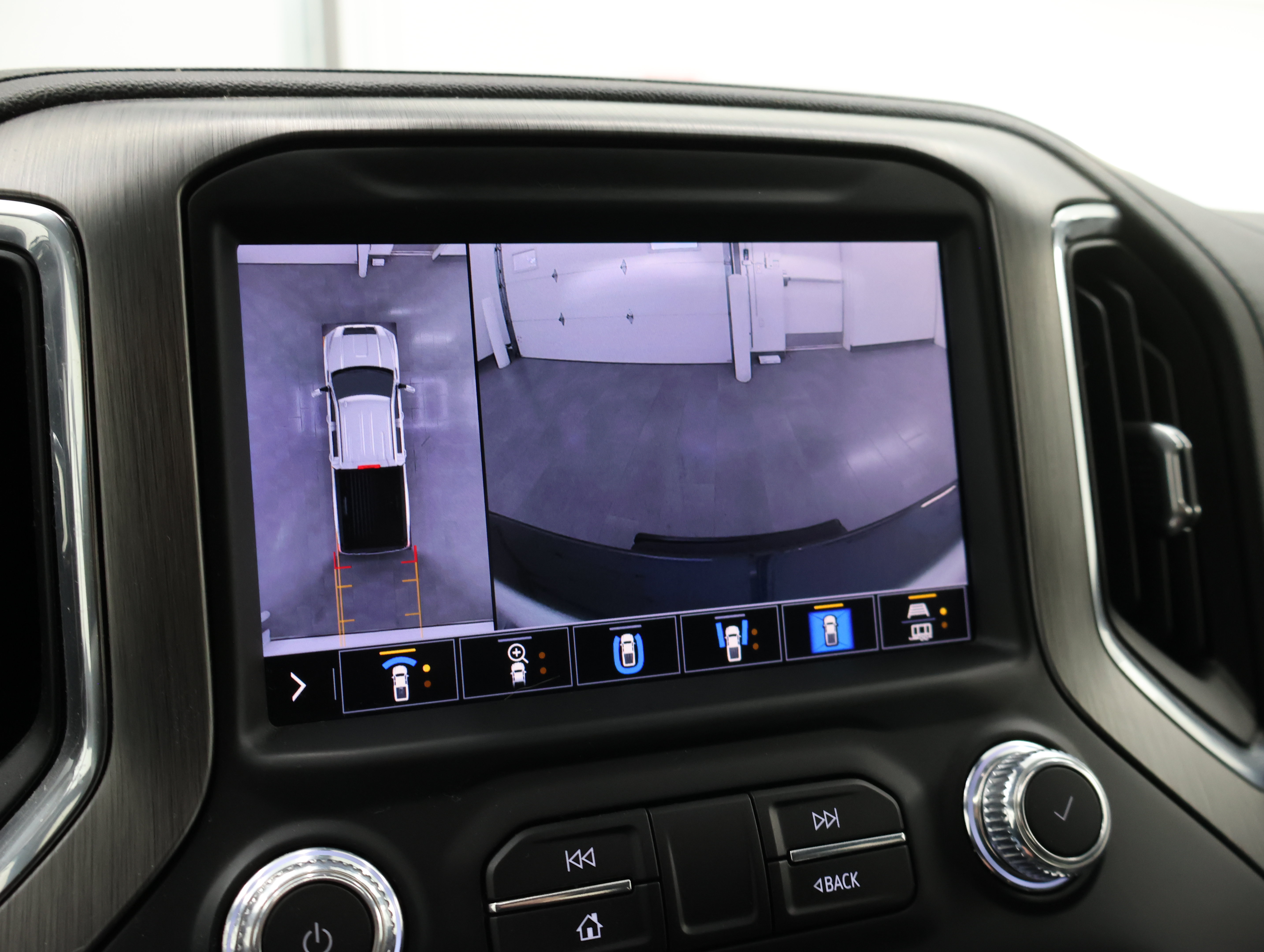 Used 2020 GMC Sierra 2500 Denali w/ Denali Ultimate Package AWD/4WD image 18