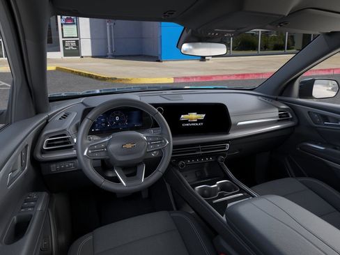 New 2026 Chevrolet Traverse LT image 16