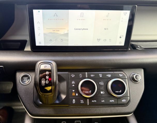 Used 2020 Land Rover Defender 110 First Edition AWD/4WD image 22