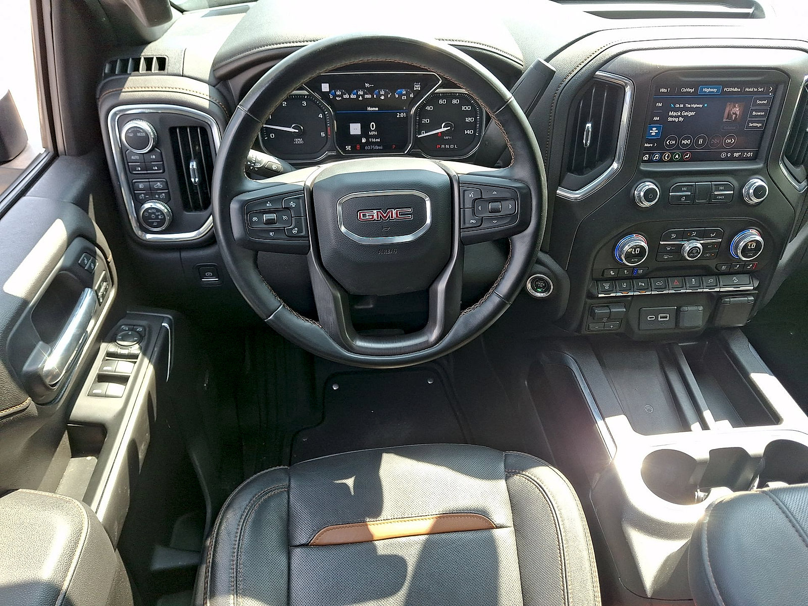Used 2023 GMC Sierra 2500 AT4 w/ AT4 Preferred Package AWD/4WD image 21