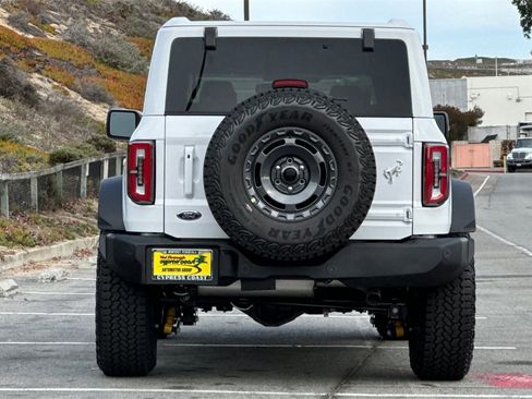 New 2025 Ford Bronco Outer Banks w/ Sasquatch Package image 5