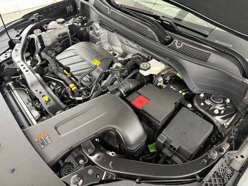 New 2025 Chevrolet Trax LT w/ Driver Confidence Package image 11