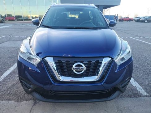 Certified 2019 Nissan Kicks SV image 7