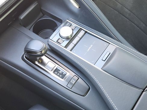 Used 2018 Lexus LC 500 Coupe image 25