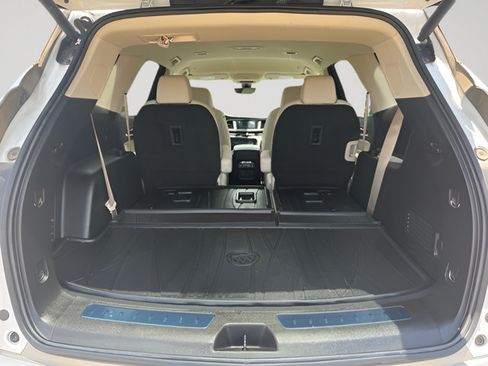 Used 2022 Buick Enclave Premium w/ Surround and Sites Package FWD image 8