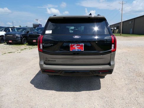 New 2027 Ford Expedition Platinum w/ Stealth Appearance Package AWD/4WD image 5