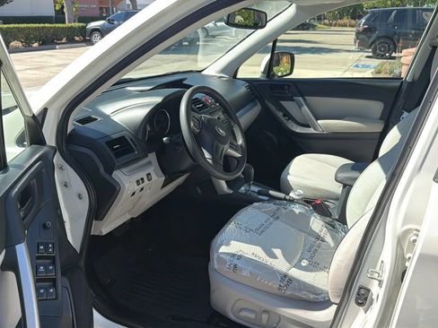Used 2015 Subaru Forester 2.5i Premium w/ All-Weather Package AWD/4WD image 15