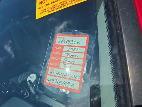 Used 2021 Toyota Camry SE FWD image 10