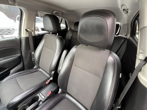 Used 2019 Buick Encore Preferred image 14