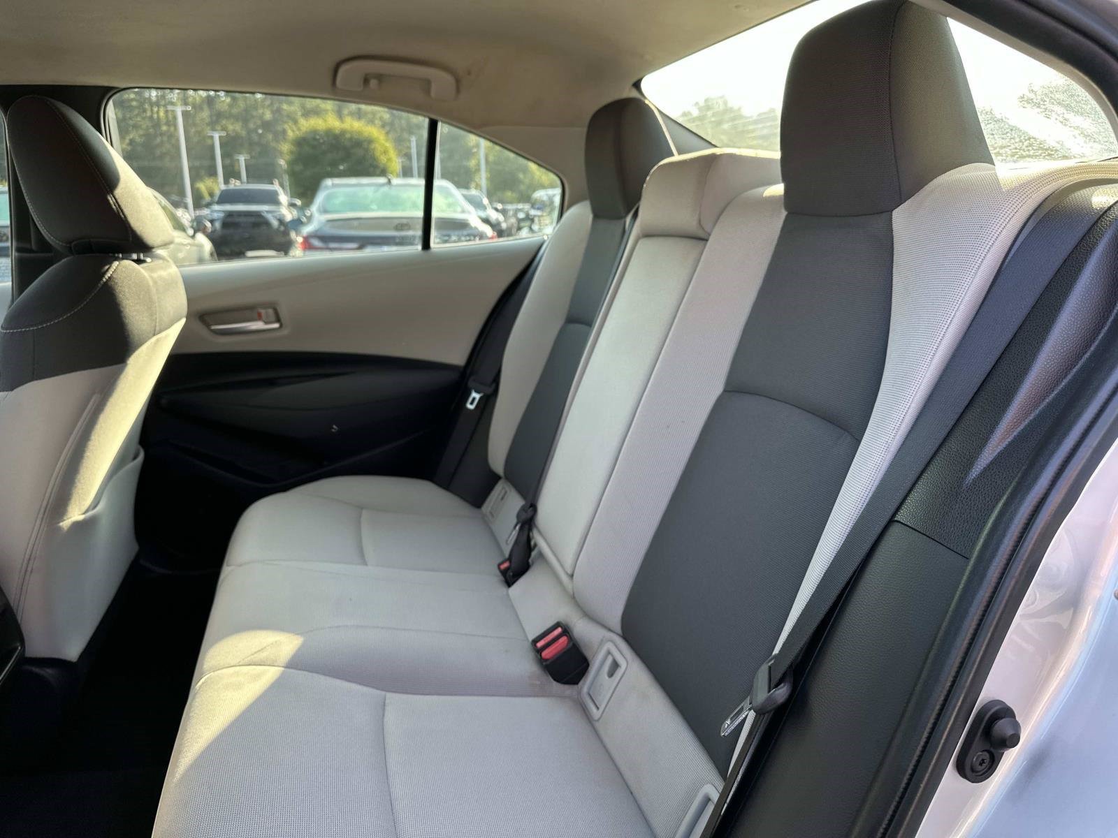 Used 2021 Toyota Corolla LE w/ LE Convenience Package FWD image 11