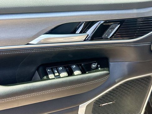 New 2026 Jeep Grand Wagoneer 2WD image 18