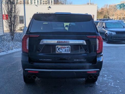 Used 2023 GMC Yukon XL Denali image 4