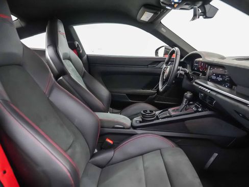 Certified 2026 Porsche 911 GT3 RWD image 29