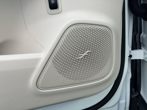 Certified 2026 Mercedes-Benz GLB 250 4MATIC image 29