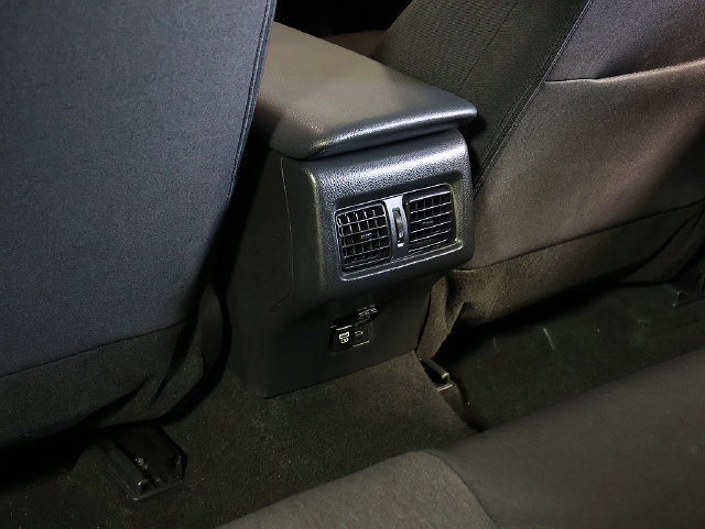 Used 2025 Toyota Camry LE FWD image 27