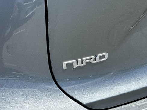 Used 2023 Kia Niro Wave FWD image 27