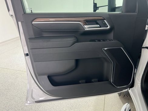 New 2026 Chevrolet Silverado 2500 LT w/ Z71 Chrome Sport Edition image 19