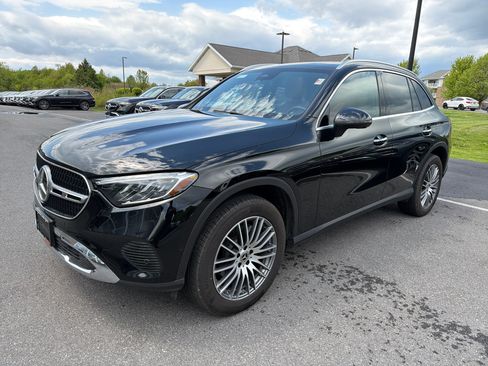 Used 2026 Mercedes-Benz GLC 300 4MATIC image 4
