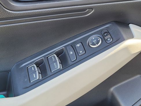 Certified 2025 Honda Accord LX image 17