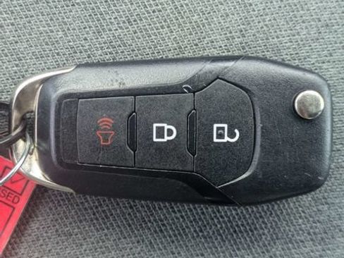 Used 2025 Ford F150 XLT w/ Equipment Group 301A Standard AWD/4WD image 33