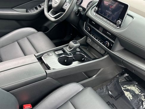 Certified 2023 Nissan Rogue SV w/ SV Premium B Package image 17