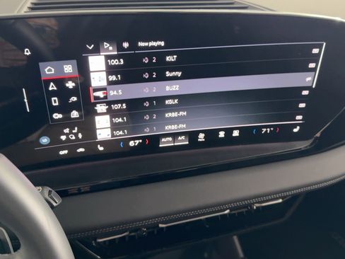 Used 2025 Audi Q6 e-tron Premium w/ Convenience Package image 22