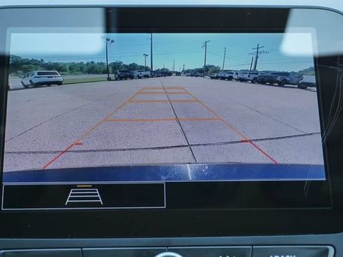 Used 2025 Chevrolet Malibu LT FWD image 28