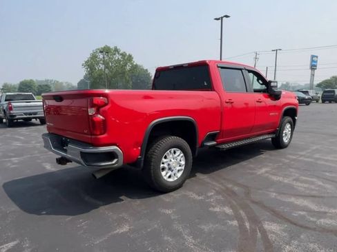 Used 2022 Chevrolet Silverado 2500 LT w/ Convenience Package AWD/4WD image 8