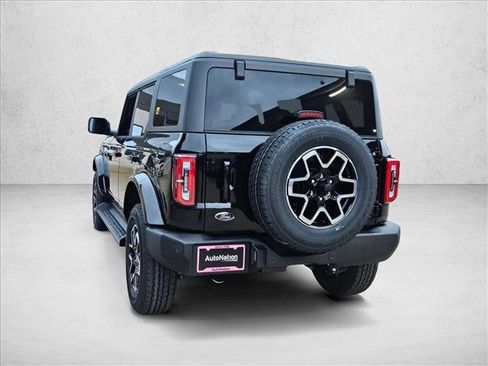 New 2025 Ford Bronco Outer Banks image 9